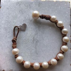 Wendy Pearl leather bracelet